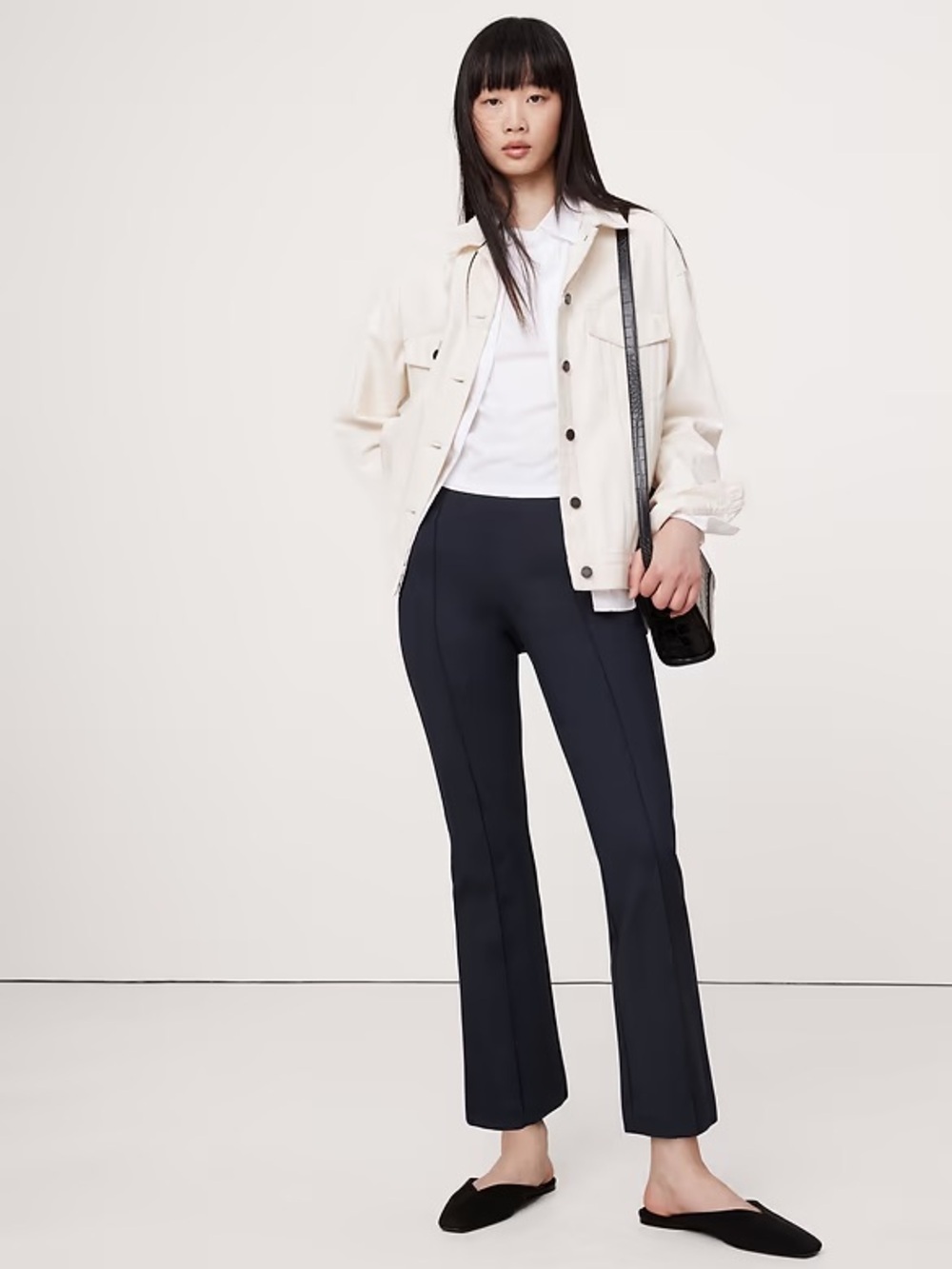 NEW! Banana Republic Navy Blue Crop Flare Everywhere Ponte Pant - 761469 📻9️⃣